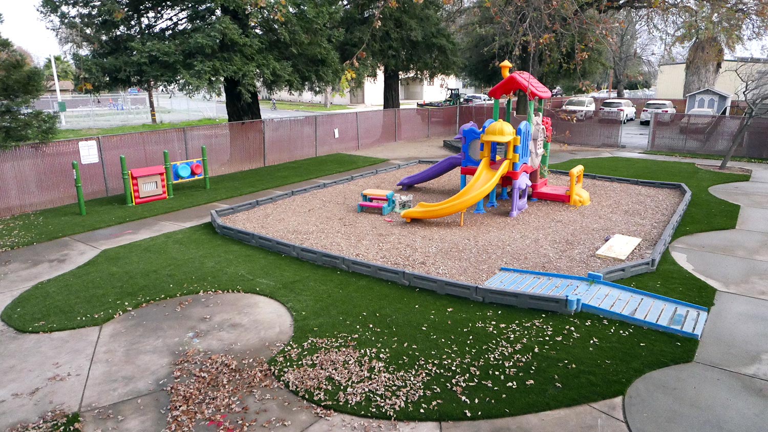 artificial turf play area